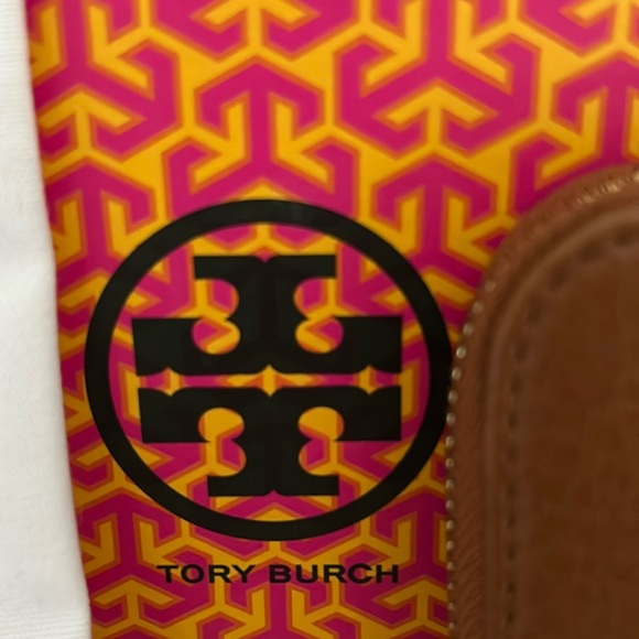 ~AUTHENTIC ~Tory Burch Wallet - Picture 12 of 13